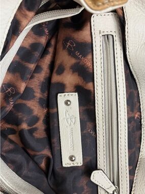 b. makowsky White Leather Shoulder Bag with Leopard-Print Lining